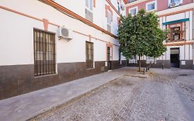 Sevillano Apto En Centro Cerca De Santa Justa